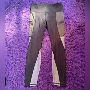 Athleta Capri Leggings size medium